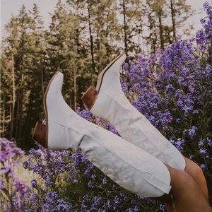 Show me your Mumu tall white boots